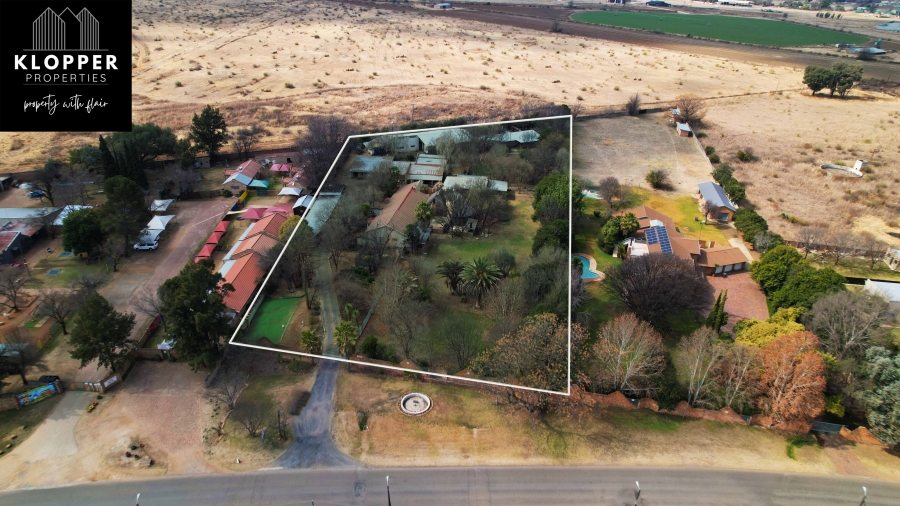 5 Bedroom Property for Sale in Van Der Hoff Park North West